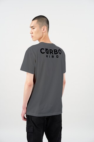 Cørbo Hiro T-shirt 'Shibuya' i grå