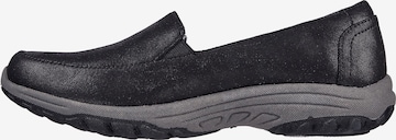 SKECHERS Classic Flats in Black: front