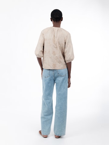 Influencer - Blusa en beige