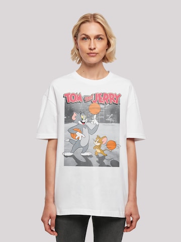 T-shirt oversize 'Tom und Jerry Basketball Buddies' F4NT4STIC en blanc : devant