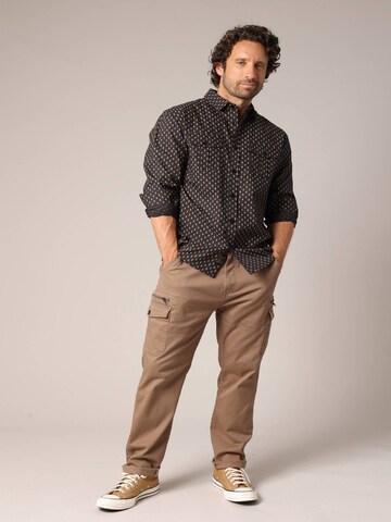 Coupe regular Chemise 'Lathi' Deeluxe en noir