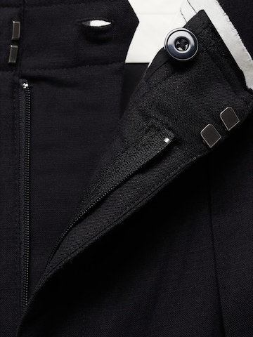 MANGO Široke hlačnice Hlače z naborki 'LAGO' | črna barva