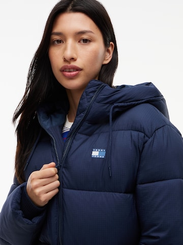 mėlyna Tommy Jeans Demisezoninė striukė