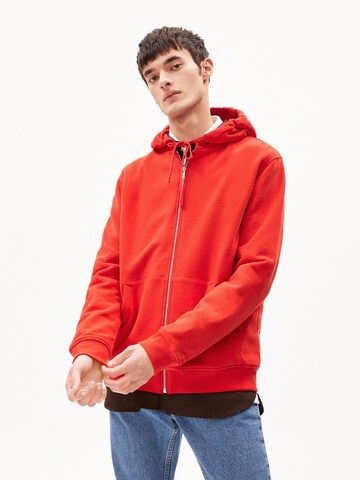 ARMEDANGELS Zip-Up Hoodie 'Saromian' in Red: front