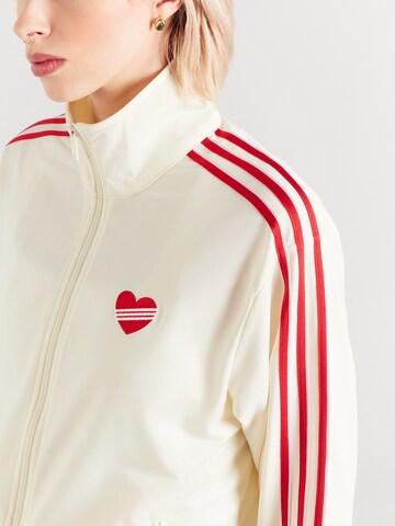 smėlio ADIDAS ORIGINALS Demisezoninė striukė 'FB TT'