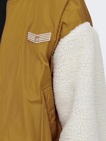 ONLY Between-Season Jacket 'Harper' in Yellow