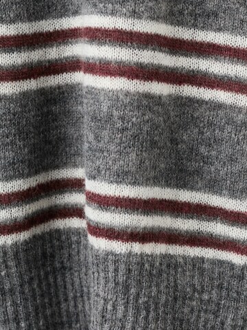 MANGO Sveter 'PEQUE' - Sivá