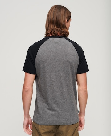 Superdry Bluser & t-shirts 'Essential' i grå