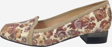 TIGGERS Classic Flats in Beige