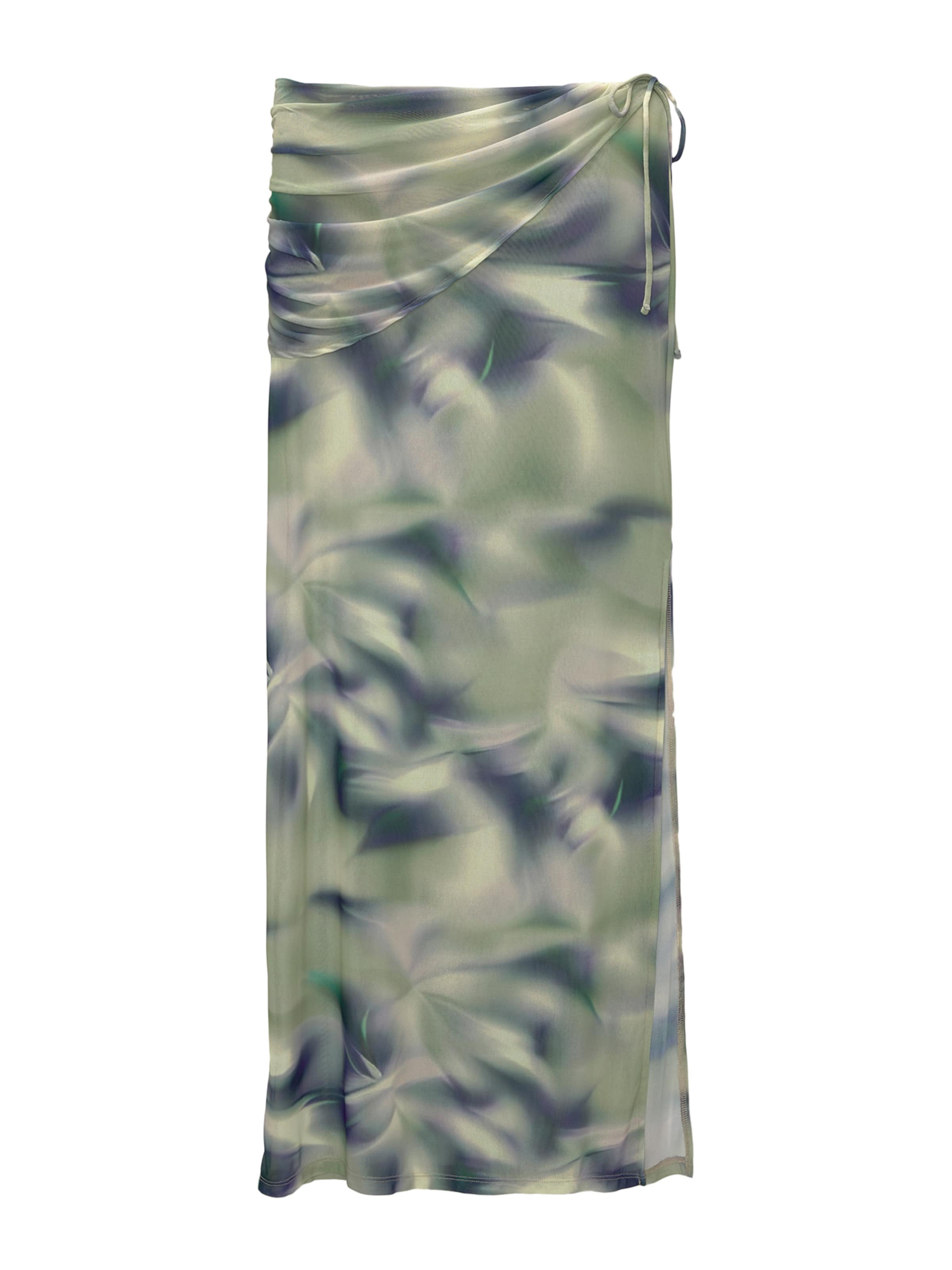 Fustă de la Pull&Bear pe verde: față