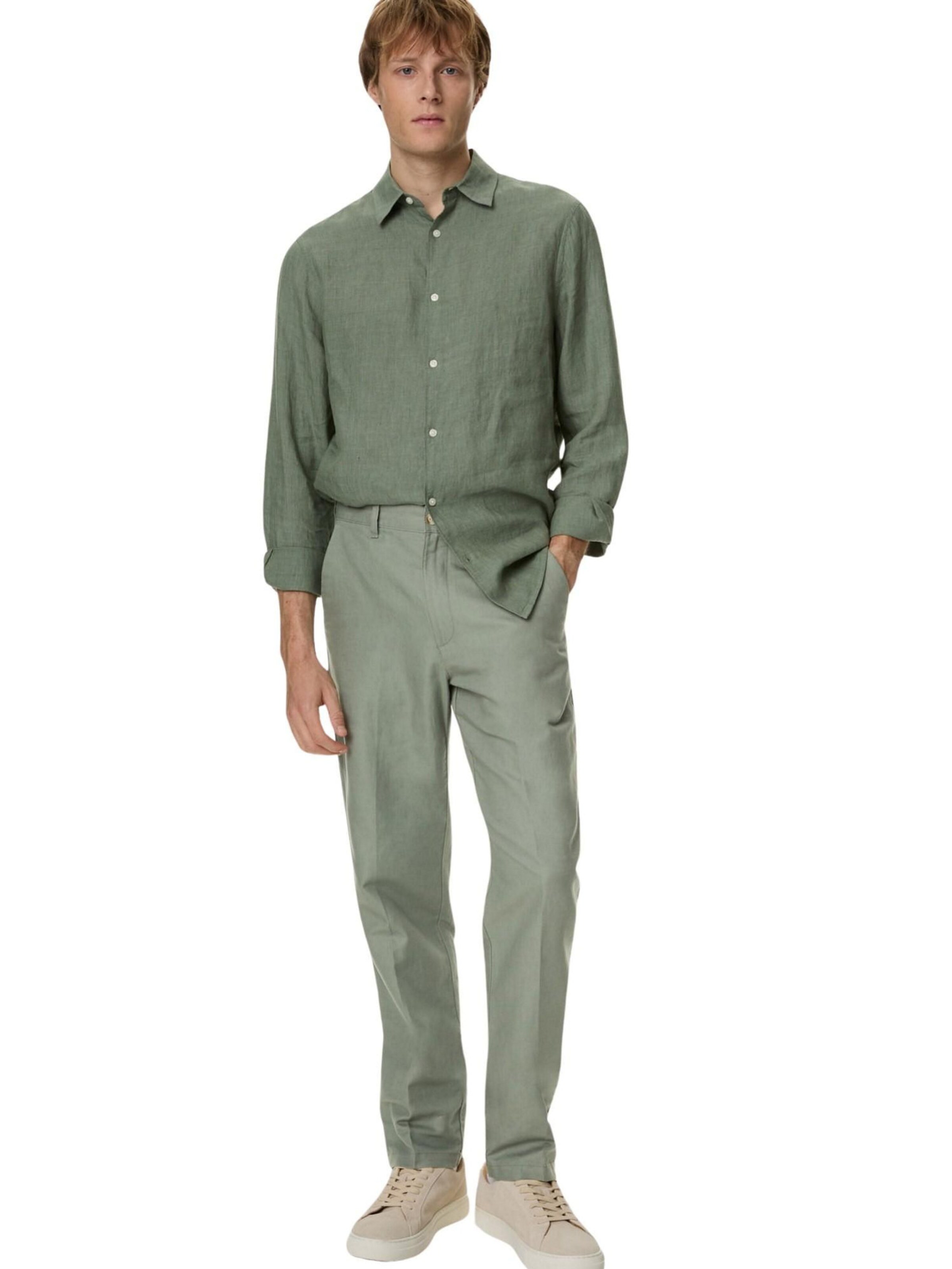 regular Pantaloni con piega frontale di Marks & Spencer in verde