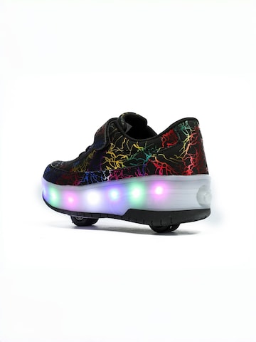 HUSKSWARE Inline and Roller Skates in Black