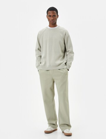 Koton Loose fit Trousers in Green