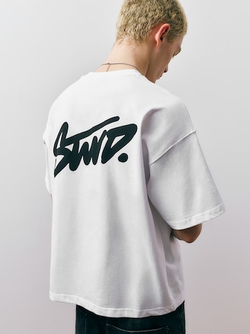 Pull&Bear Póló 'STWD' - fehér: elől