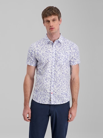TIMEZONE Shirt 'Print' in White: front