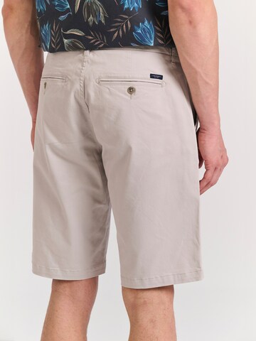 Funky Buddha Regular Shorts in Grau