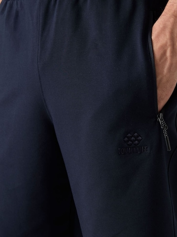 Tommy Life Regular Pants in Blue