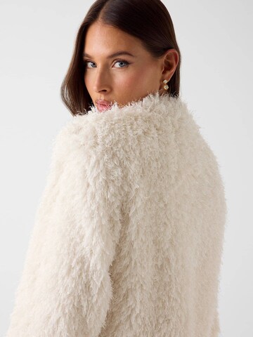 GUESS Strickmantel in Beige