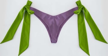 Bikini 'Dual Color Triangle Bikini' di HACOY in lilla: frontale