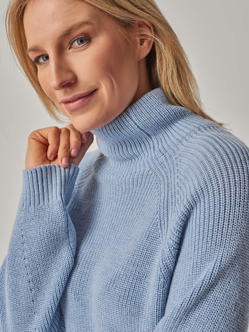 YOU LOOK PERFECT Sweater 'Eve' in Blue