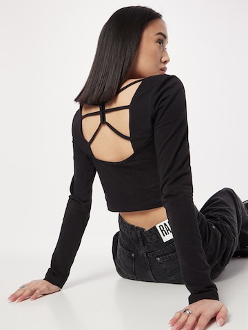 ABOUT YOU Shirt 'Ashley' in Black