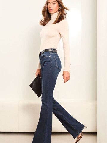 Lipsy Flared Jeans in Blue