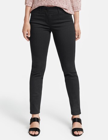 GERRY WEBER Skinny Jeans in Schwarz: predná strana