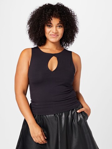 Cotton On Curve Top 'LARA' in Black: front