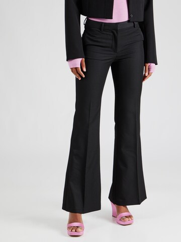 évasé Pantalon à plis Monki en noir : devant
