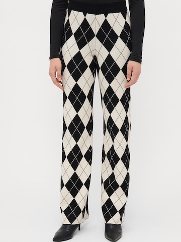 Only Tall Regular Pants 'ONLANNY' in Black: front