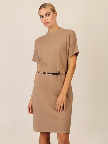 APART Knitted dress in Brown: front
