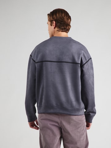GUESS Sweatshirt 'SHIRO' i grå