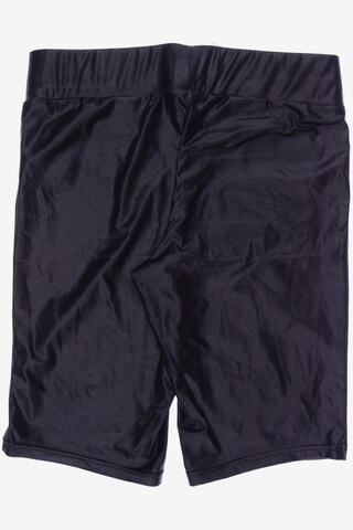 Urban Classics Shorts in XL in Black