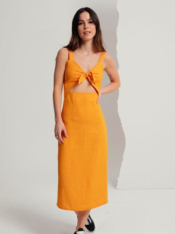 A LOT LESS - Vestido 'Heidi' em laranja