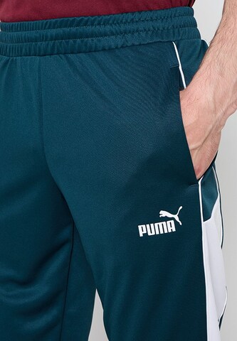 Effilé Pantalon de sport PUMA en vert : devant