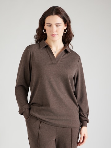 Maglietta 'CARGRETCHEN' di ONLY Carmakoma in marrone: frontale