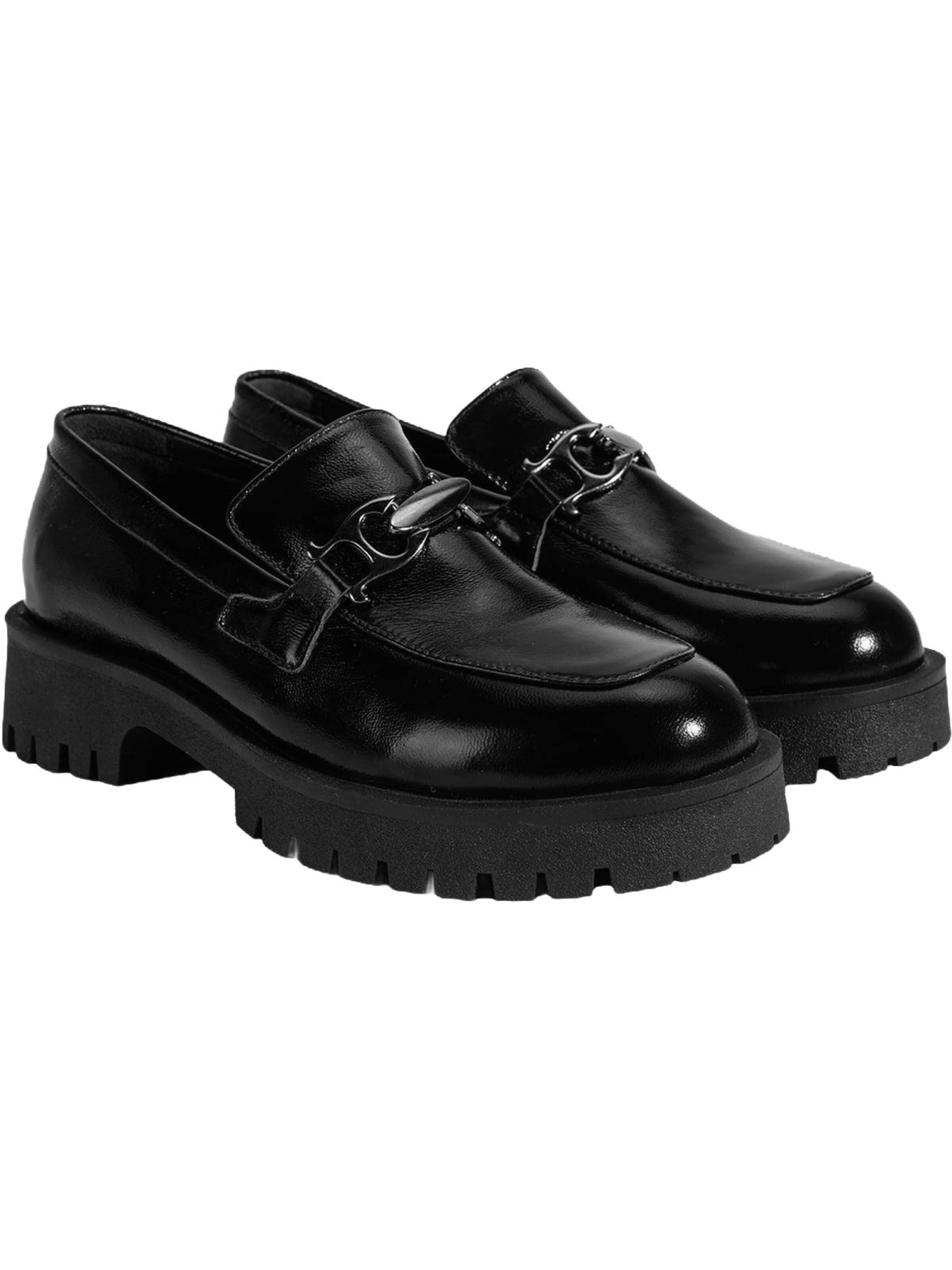 Desa - Zapatillas en negro