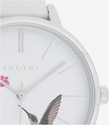 OOZOO Analog Watch in White