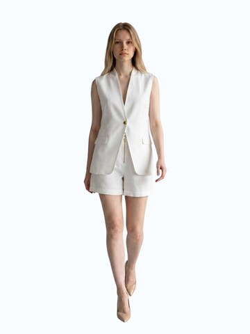 Viore Vest 'Blazer' in White