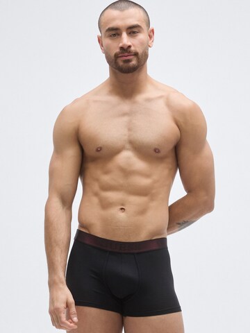 GUESS Boxer shorts in Black: front