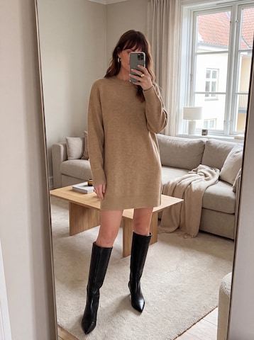everly® Jurk in Beige