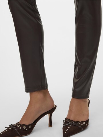 Skinny Leggings 'CIFF' VERO MODA en marron