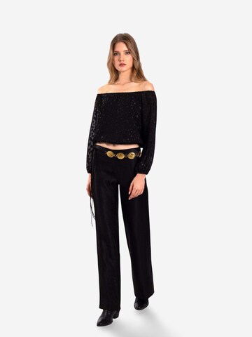 THE-ARE - Blusa em preto