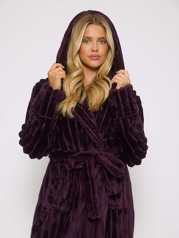 Loungeable Bademantel in Lila