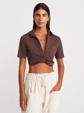 Dilvin Shirt in Bruin: voorkant