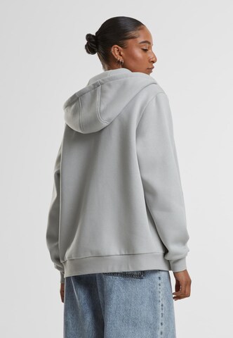 Urban Classics Кофта на молнии в Серый