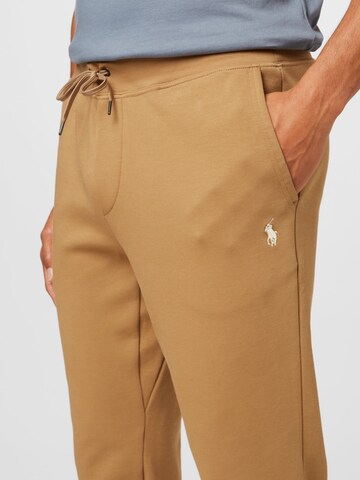 Tapered Pantaloni de la Polo Ralph Lauren pe bej