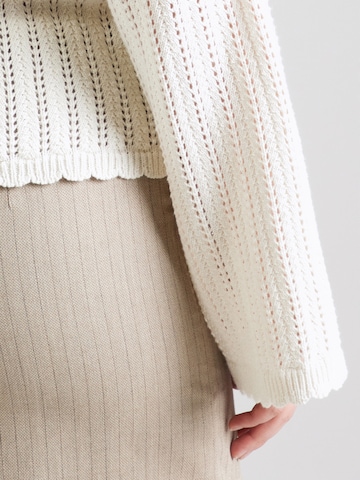 Noisy May Curve Sweater 'NMLAIKA' in Beige