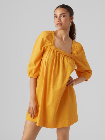 VERO MODA Obleka 'Macia' | rumena barva: sprednja stran