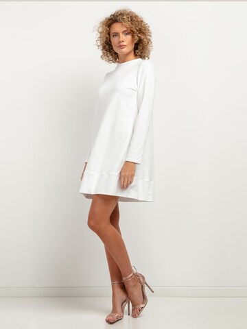 TESSITA Kleid in Weiß